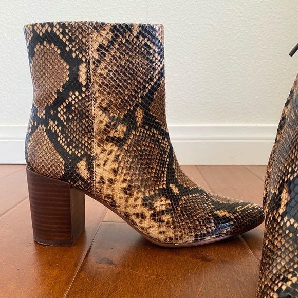 Madewell Snakeskin boots - Picture 6 of 7